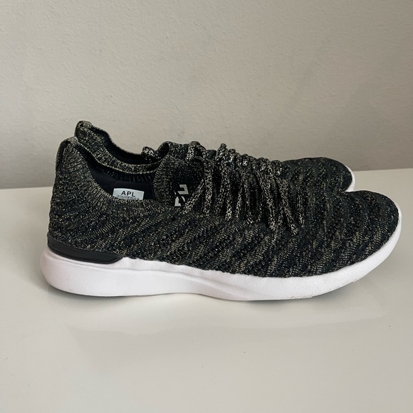 APL Women’s TechLoom Wave Hybrid Running Shoes Black / Gold Size 8.5 $265 - Picture 2 of 8